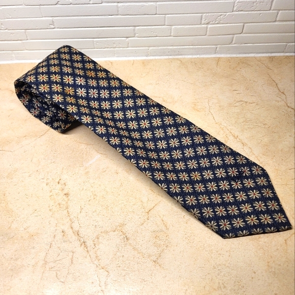 100% silk tie - Picture 1 of 3